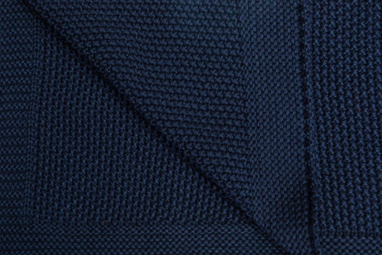 Knitted Blanket – navy blue - Image 6