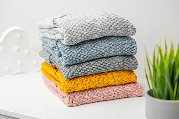 HOODED SWADDLE BLANKET 100% BAMBOO GIFT MUSTARD – Bild 3