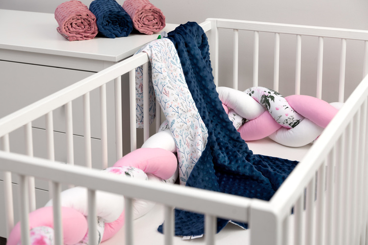 Light Minky Blanket - navy blue viburnum - Image 3