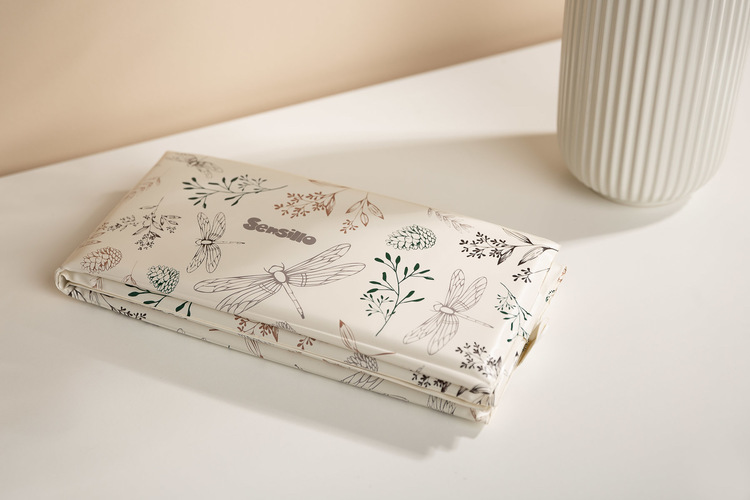 Tourist mat/changing mat – botanical FIREFLIES - obrazek 4