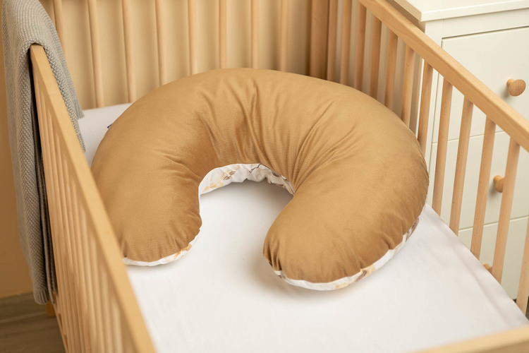 PILLOW FOR FEEDING VELVET DREAM BEIGE – Bild 6