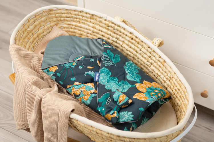 Baby Nest Cone Wrap VELVET PARADISE EMERALD 75x75 - Image 3