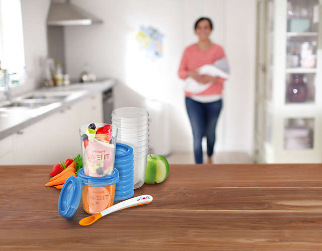 SCF721/20 FOOD CONTAINERS SET + SPOON - obrazek 2