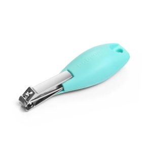 Safety clippers with an ergonomic handle