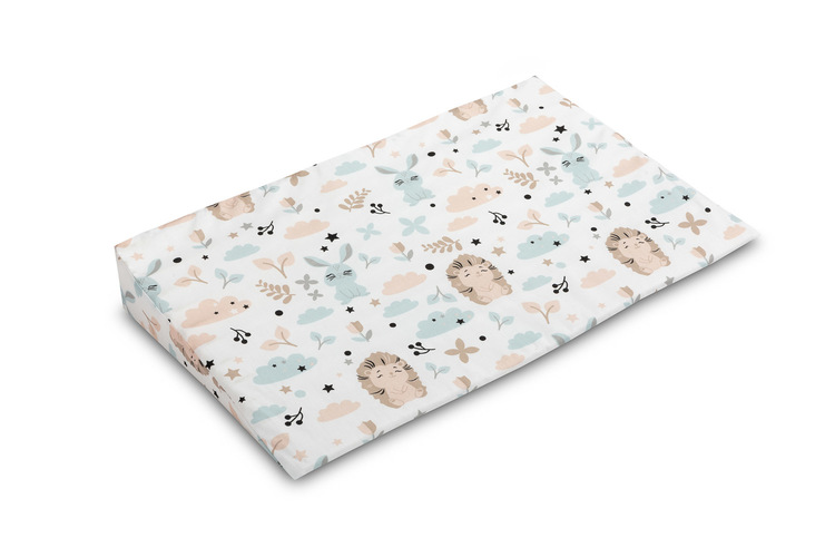 38×60 Wedge Pillowcases - Hedgehog and the hare
