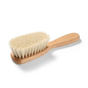 799  Brush with natural bristles