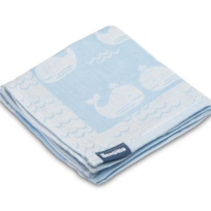 Bamboo and cotton diaper – blue whales